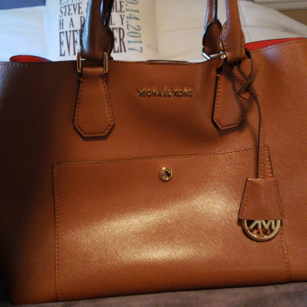 Michael Kors tote